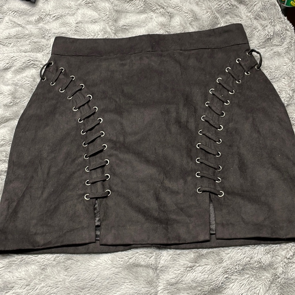SOFT BLACK LACE UP PENCIL SKIRT